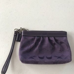 Plum coach clutch